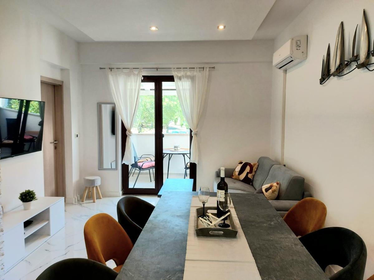 Apartman S Dvije Spavace Sobe Poreč Dış mekan fotoğraf