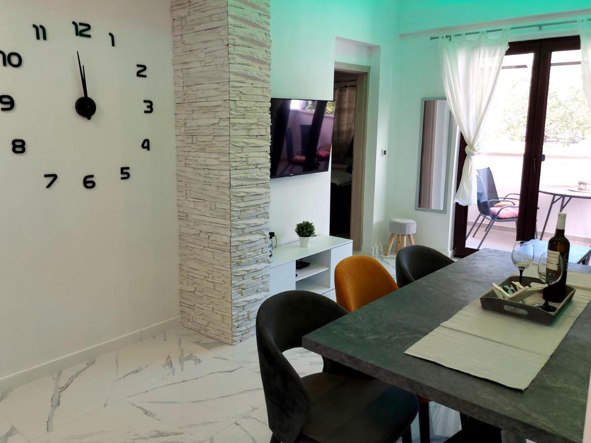 Apartman S Dvije Spavace Sobe Poreč Dış mekan fotoğraf